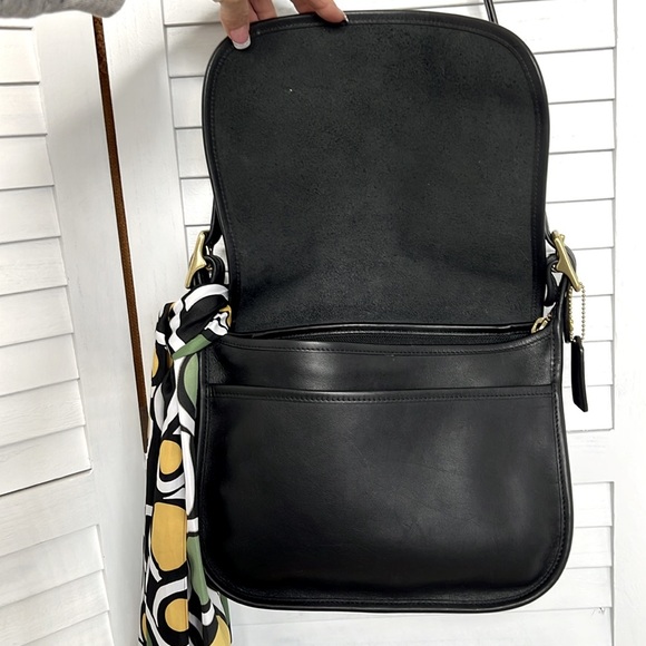 COACH Vintage Black Glove Tan Leather Patricia Legacy Flap bag Retro 90's 9951 - Picture 3 of 15